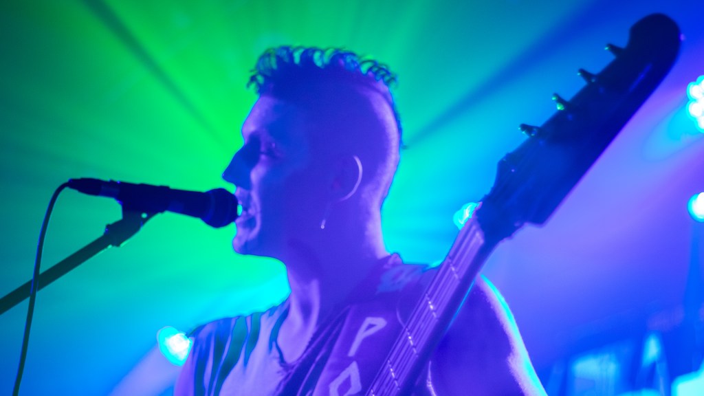 Using Lighting & Filters to Set the Vibe in Music Photography